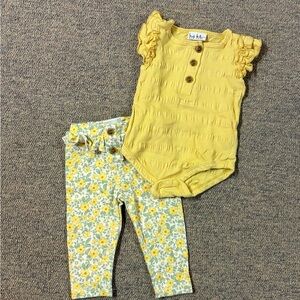 Nicole Miller Yellow Bodysuit and Floral Leggings Set